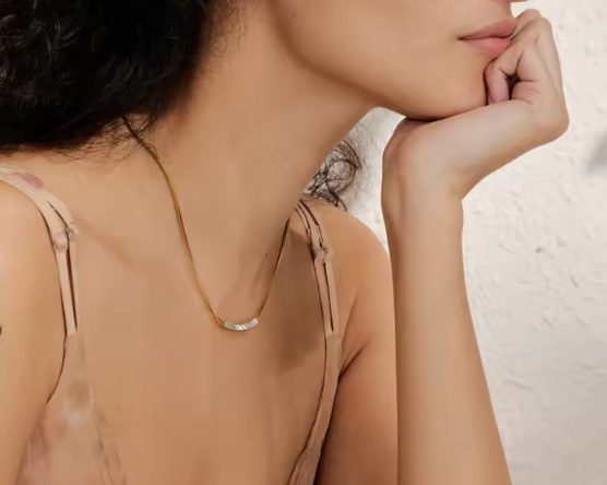 Minimalist Natural Shell Snake Chain